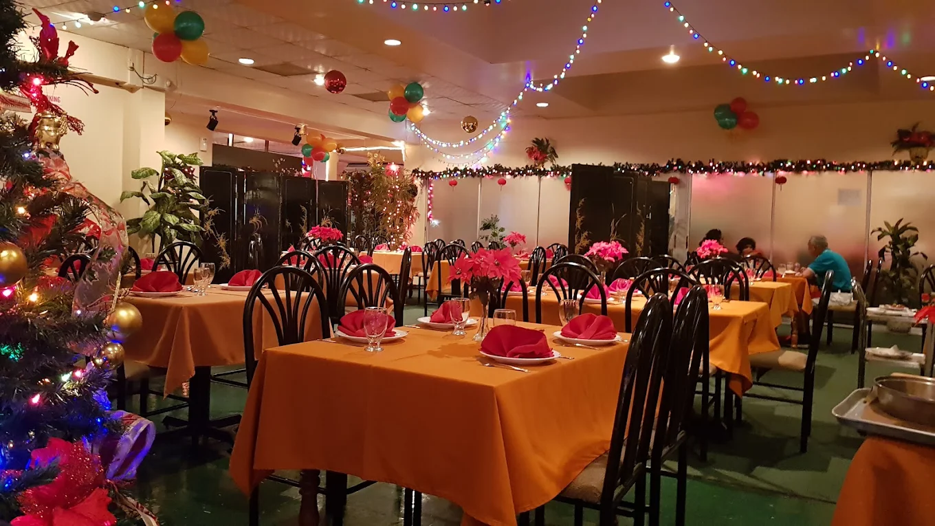 Canton Palace Restaurant Interior